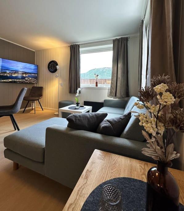 Moderne Sentral Leilighet Med 3 Soverom - Saltus Tromso Exterior photo